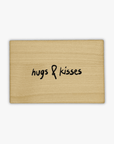 wooden postcard "hugs & kisses"