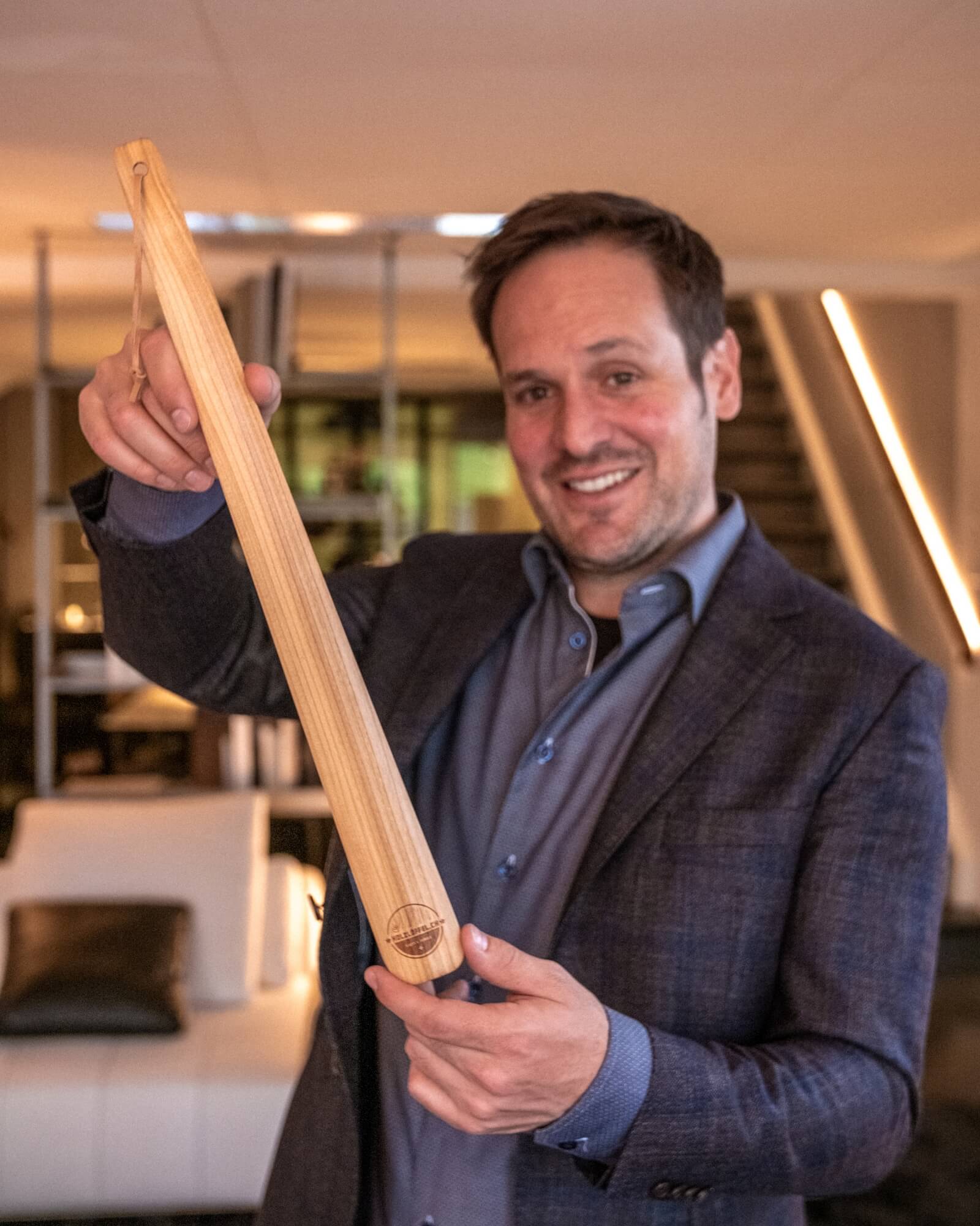 Nachhaltige Geschenkideen aus der Schweiz – warum ein Schuhlöffel aus Holz das perfekte Geschenk ist